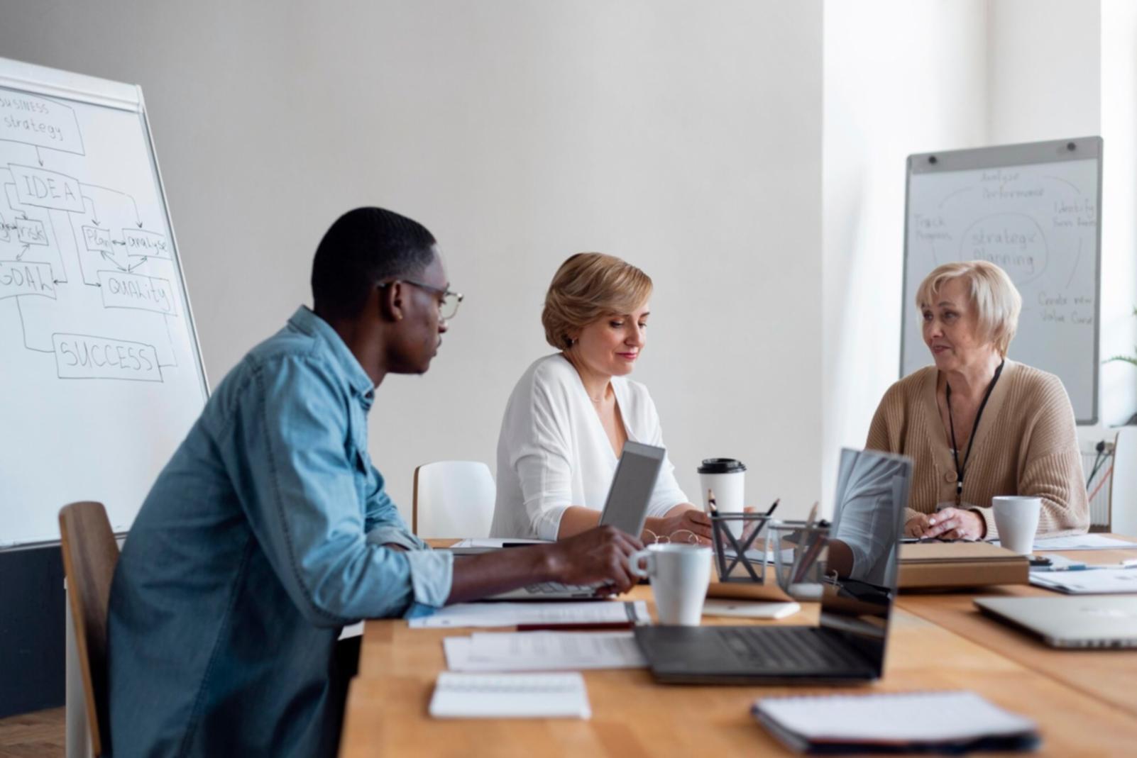 Teilnehmer beim interaktiven Budgetplanung Workshop